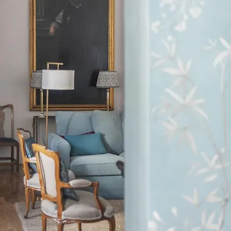 Casa Pace, A Burghesius * 罗马