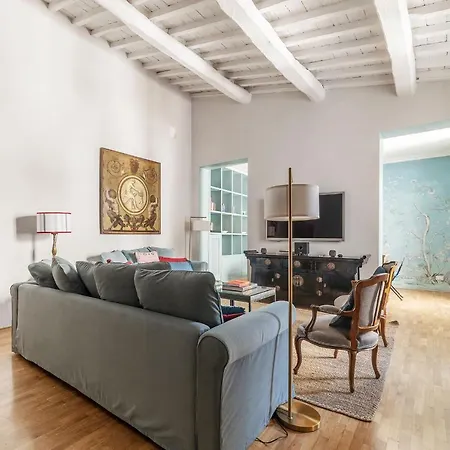 Casa Pace, A Burghesius * Roma